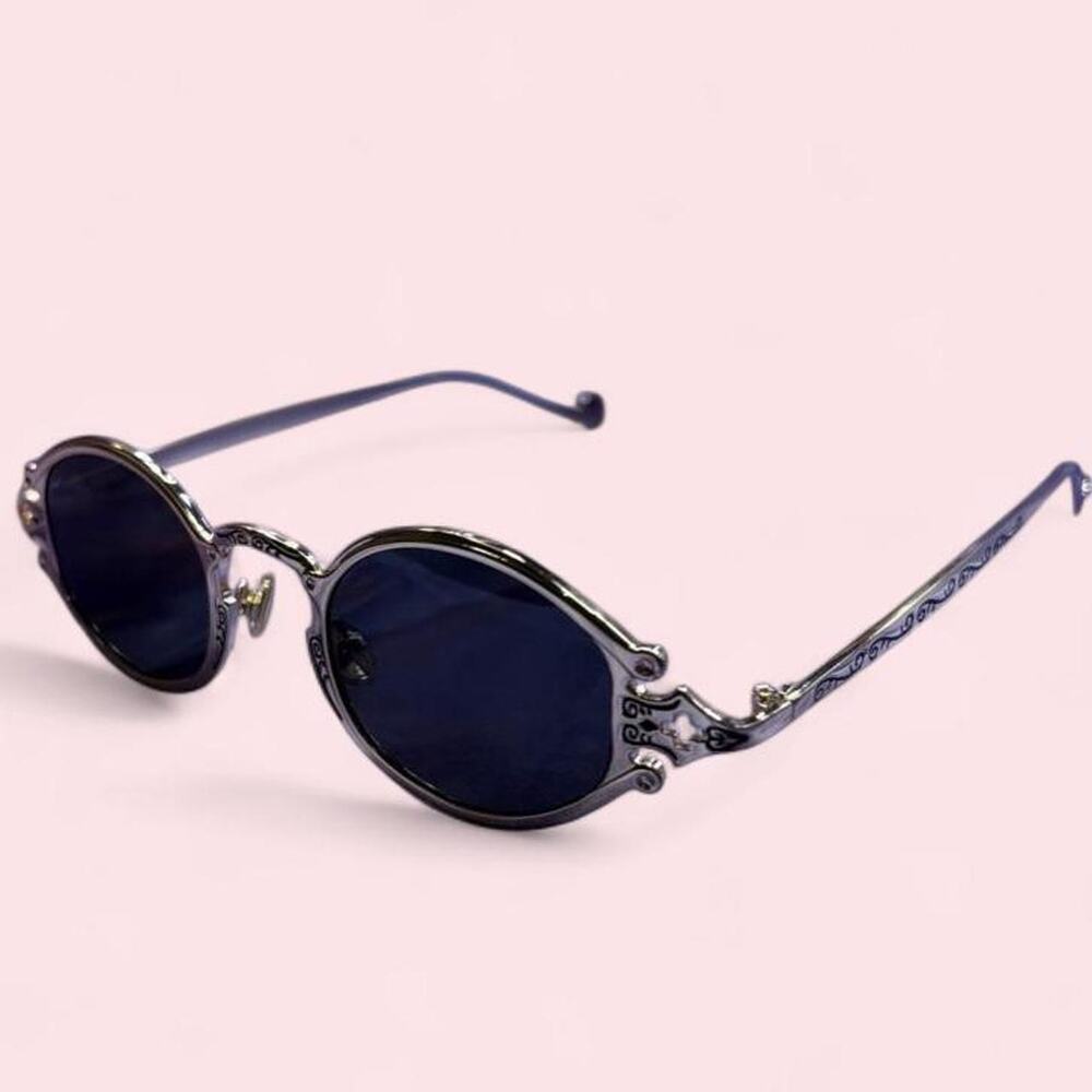 Gold oval sunglasses silver and black detailing Cyber y2k gothic fairycore vampy